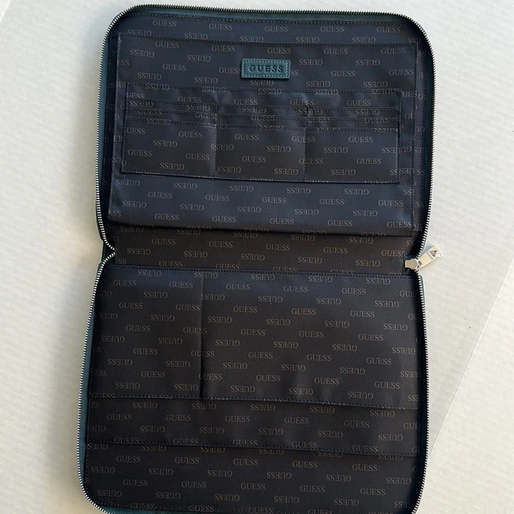 New GUESS Men’s Laptop Document Bag